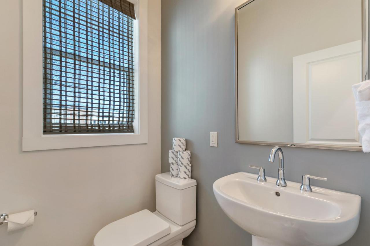 Private Townhouse In A Secure Location Villa นิวออร์ลีนส์ ภายนอก รูปภาพ